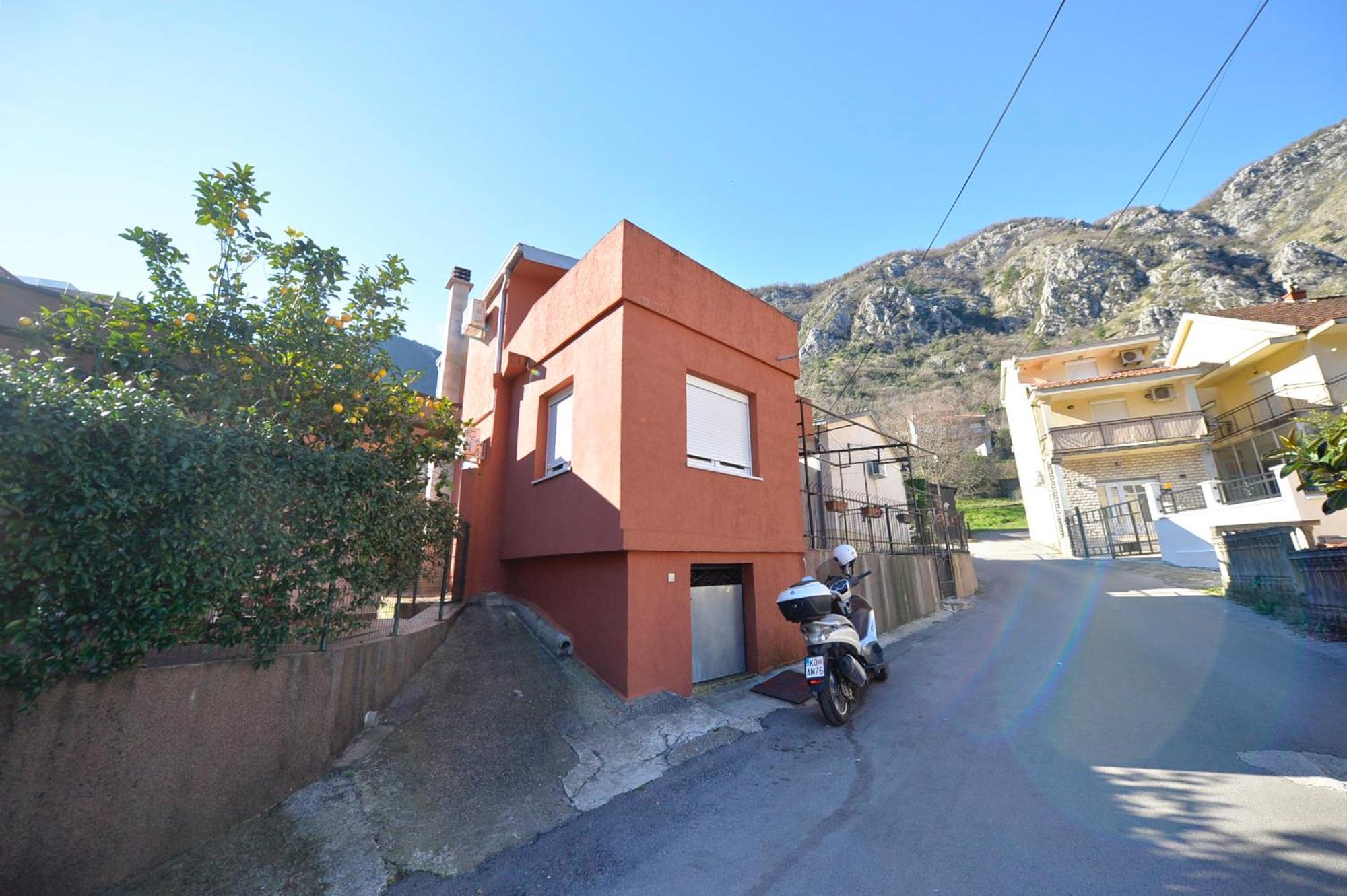 The Right Choice Apartment Kotor Luaran gambar